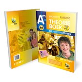 Bromfiets theorieboek met afbeeldingen van jongeren op bromfietsen en een rijbewijs.