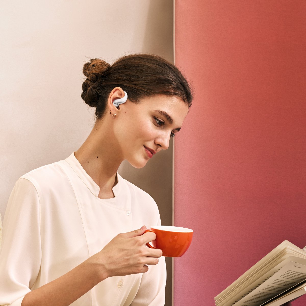 Shokz OpenFit Air 2 - Open-Ear - OpenBass 2.0 - 36 uur batterij - IP55 - Wit thumbnail 6