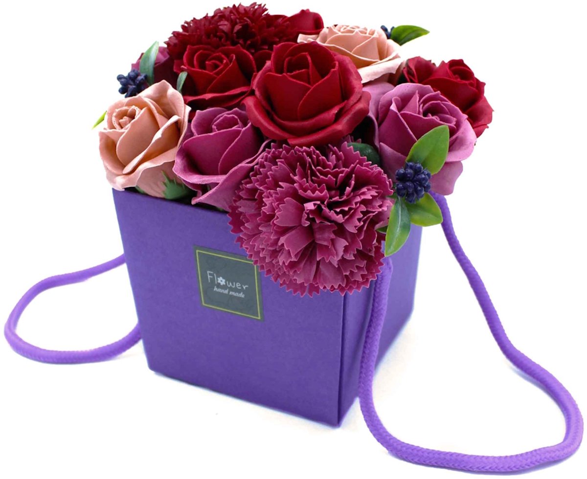 Zeepbloemen Boeket in Cadeaubox – Purple Flower Garden - Rozen & Anjers - Badbloemen - Giftbox – Perfect Cadeau voor Elke Gelegenheid