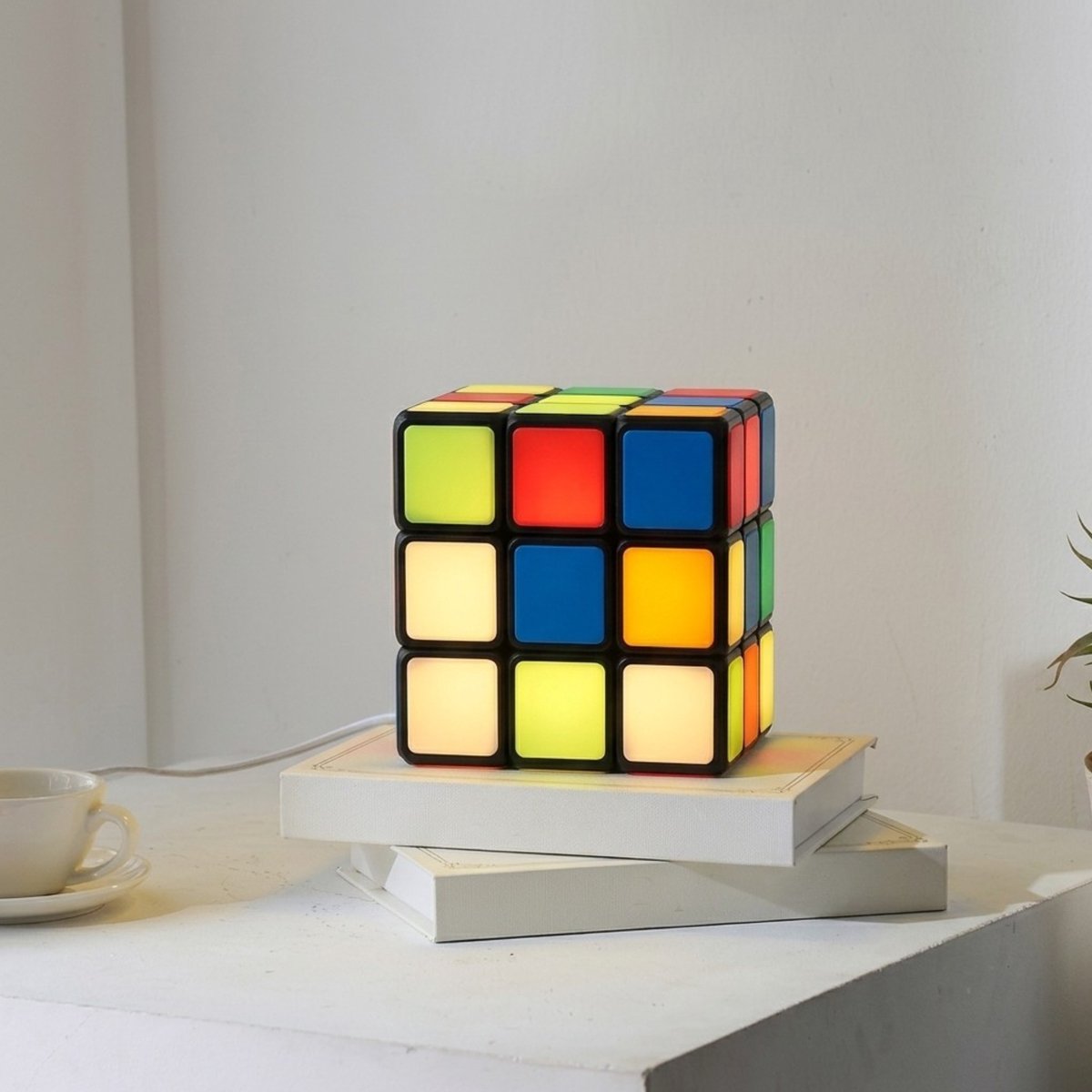 Retro Puzzel Kubus Tafellamp & Hanglamp – Pop Art Sfeerlamp E27 voor Bureau, Dressoir & Plafond | Meerkleurig | 19.5 cm — cadeau in Wonen & Interieur - foto 6