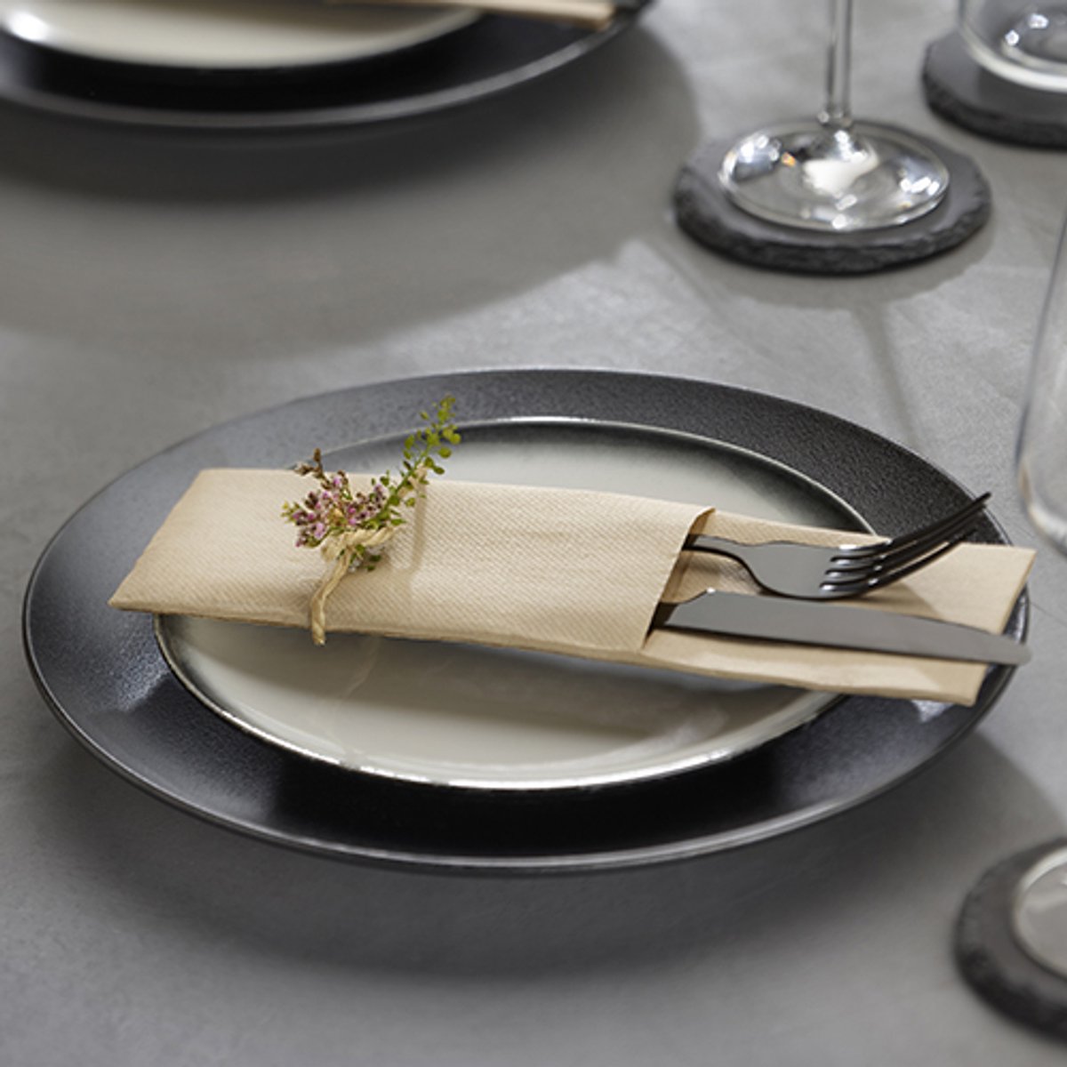 6x 50 Servetten ROYAL Collection 48 cm x 30 cm zand met bestekvouw