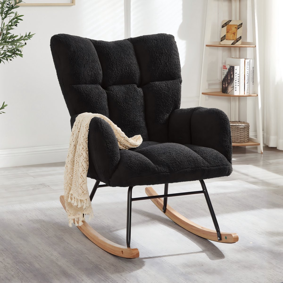 REDOM - Schommelstoel - Met armleuningen - Houten en metalen frame - Gestikt patroon - Scandinavische stijl - Woonkamer - 69 x 89 x 101 cm