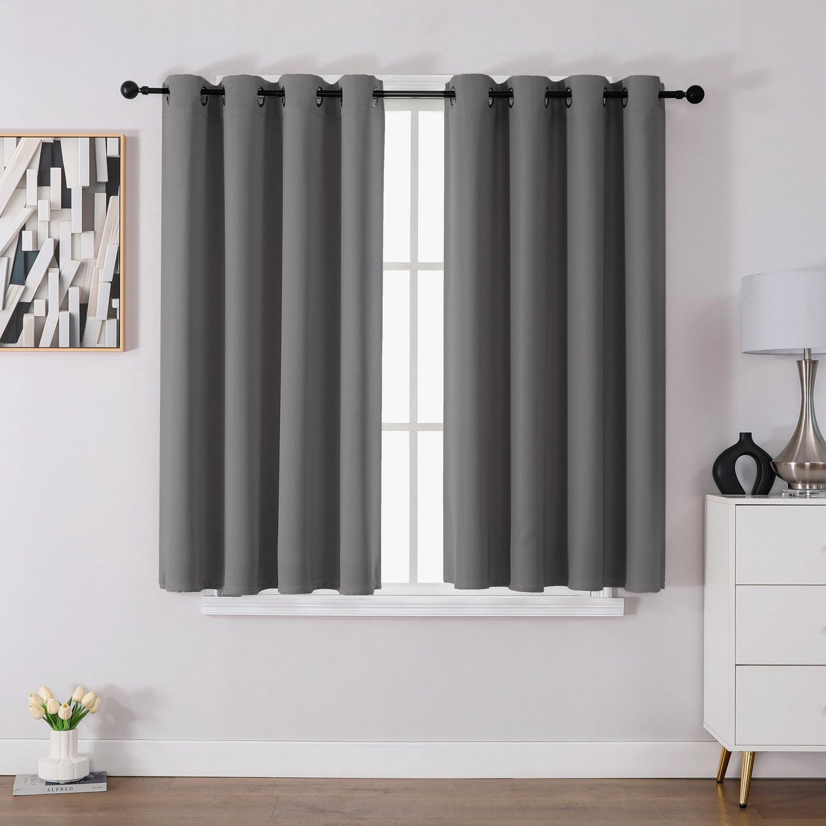Omgoods- Verduisteringsgordijnen Thermisch Geïsoleerd - Korte Gordijnen - Raambehandeling - 2 Panelen - H137 x B117 cm - Lichtgrijs - Raamdecoratie