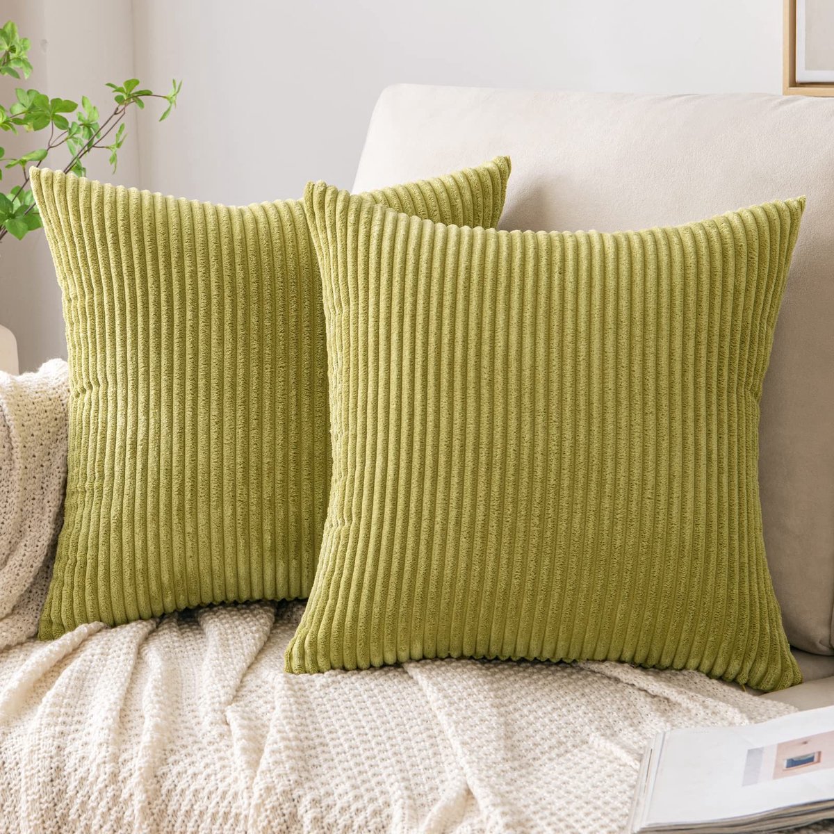 Omgoods - Ribfluwelen Sierkussensloop 50x50 cm - Grasgroen Decoratief Kussen