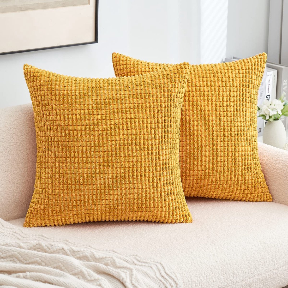 Omgoods - Set van 2 Decoratieve Corduroy Kussenhoezen 40x40cm - Turmeric