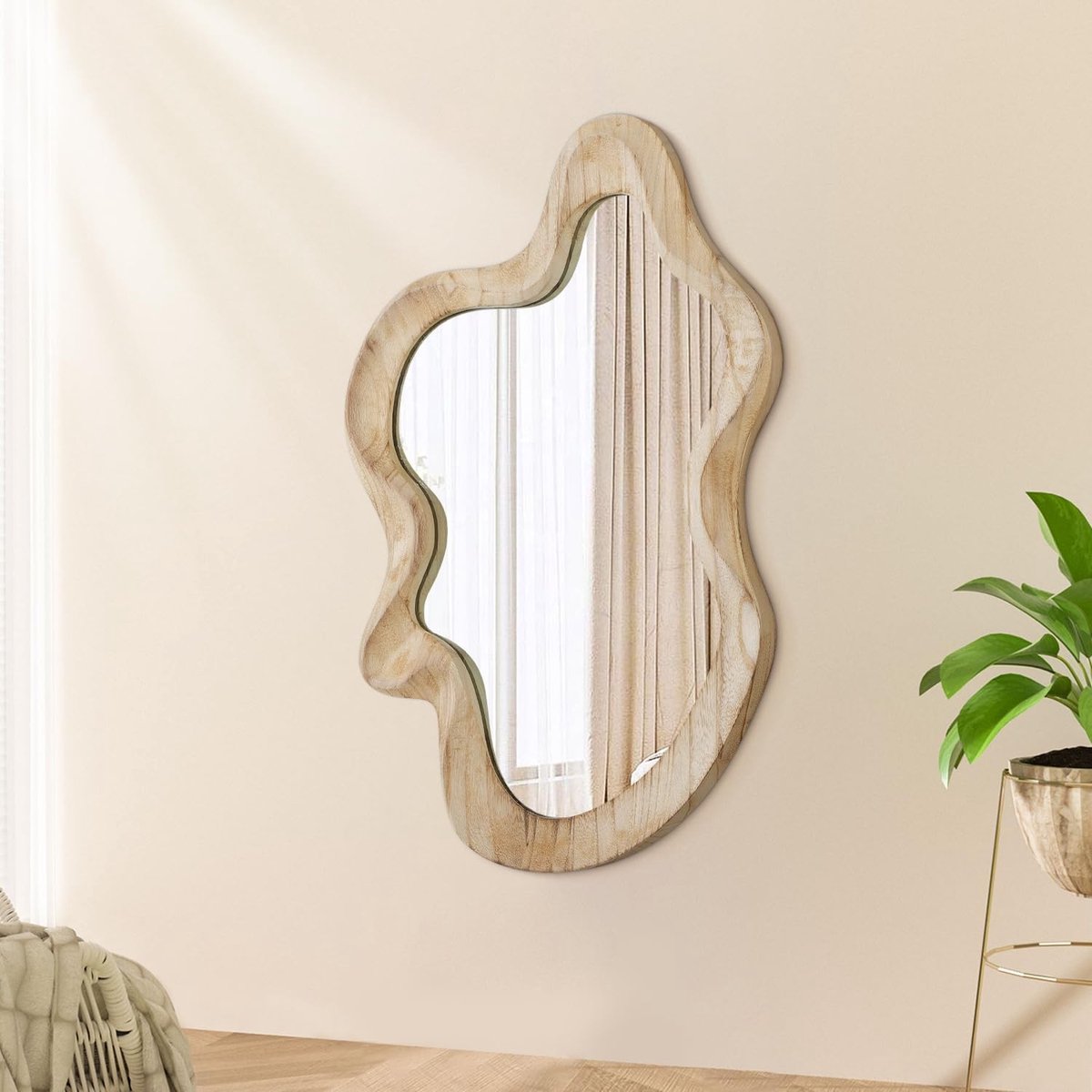 Omgoods - Uniek Asymmetrisch Wandspiegel met Houten Frame
