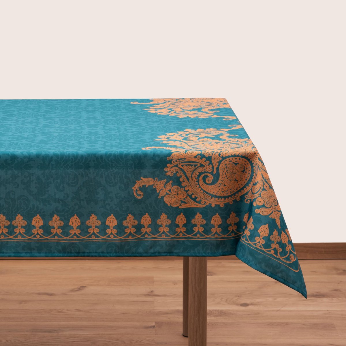 Omgoods - Premium Tafelkleed in Bagrationi Design, Turquoise