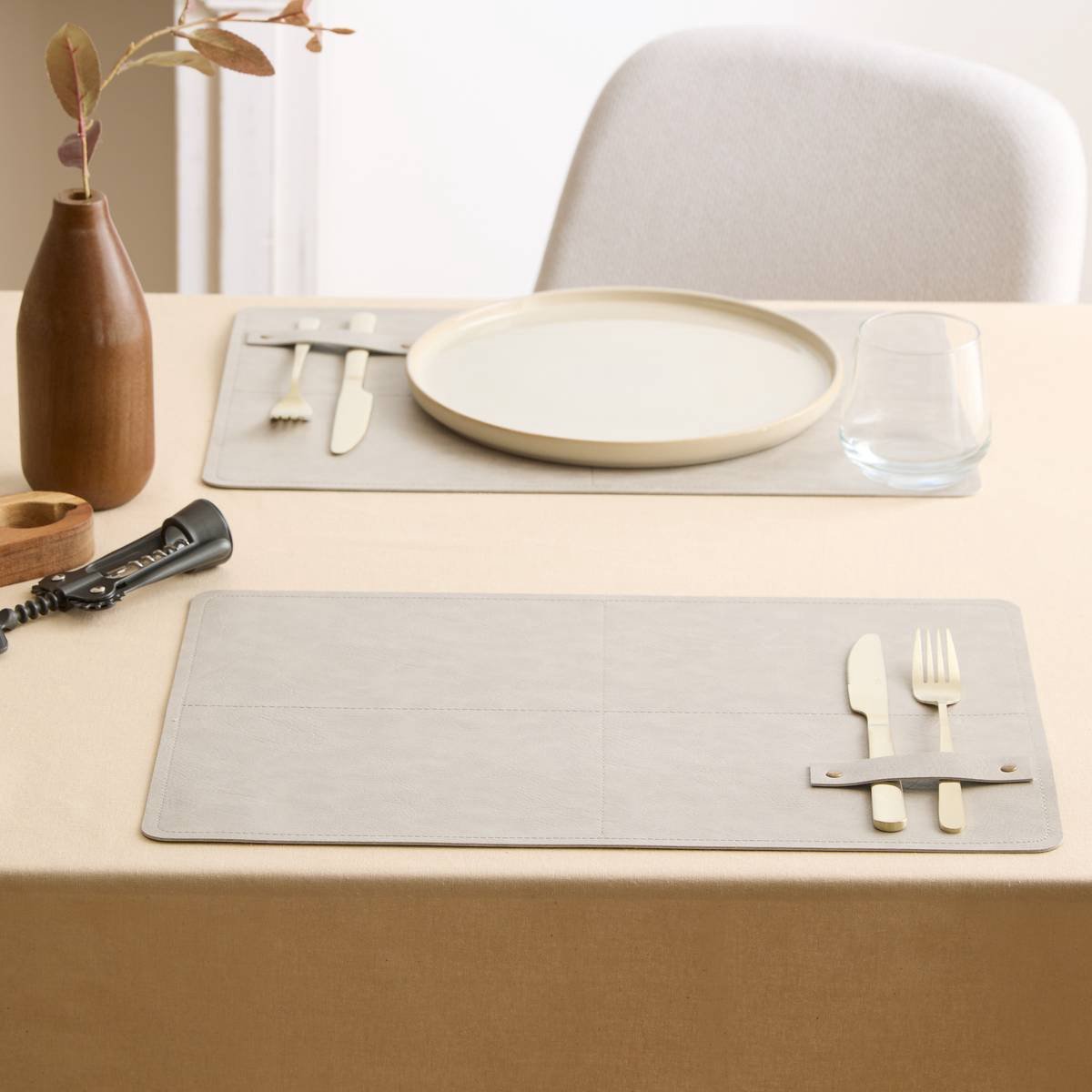 Rechthoekige placemat met ingebouwd bestekbakje