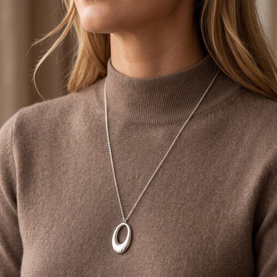 Lundholm Ava Lange Ketting Dames Zilver kleurig – Premium Stainless Steel Jewellery – Verstelbare Ketting 85 + 5 cm – Ketting met Grote Ronde Hanger – Vrouwen Cadeautjes Sieraad Cadeau voor Haar - Scandinavisch Design