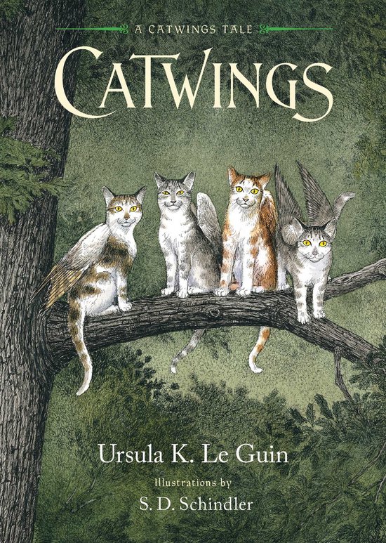 Boekomslag van 'Catwings', met vier katten met vleugels op een boomtak in een bos. De titel is in sierlijke letters.