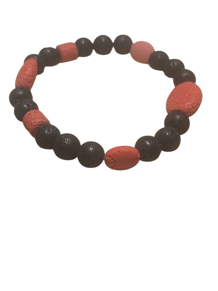 lavasteen armband.