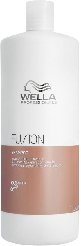 Wella Professionals Fusion intense repair shampoo, 1 liter, witte fles met bruin label.