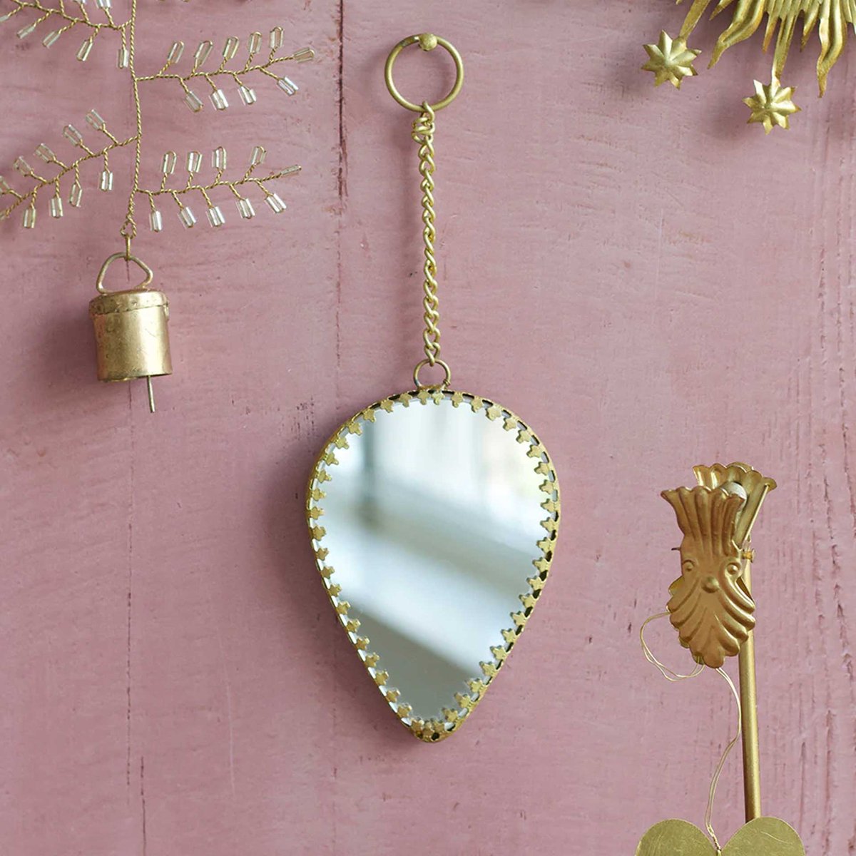 Druppel Spiegel Ornament - Spiegel Hanger Druppel - De Weldaad Authentic Interior - 9 x 6,5 cm - Druppelvormig spiegelornament