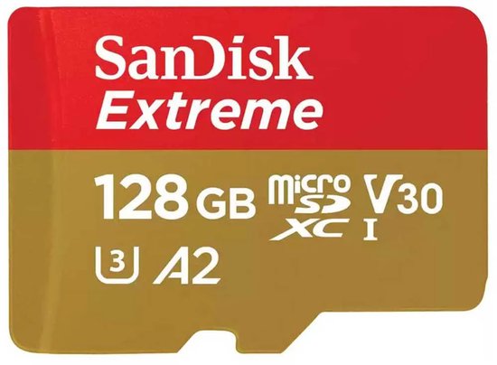 SanDisk Extreme 128 GB Micro SDXC kaart. De kaart is rood en goudkleurig met "128 GB", "micro SDXC", "V30" en "A2" erop.