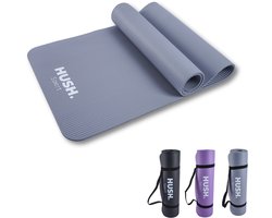 HUSH Sport - Yogamat - 180x60cm - dempend NBR - voor Yoga, Pilates & Fitness - Inclusief Handige Draagband - 8 mm dik - Lichtgewicht & Oprolbaar - Grijs