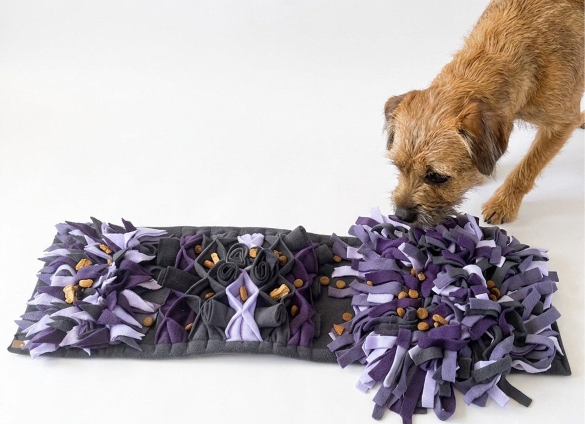 Snuffelmat voor Honden en Katten Lavender Blossom Collection | Antraciet Lila Mauve | Hersenwerk voor Huisdieren | Snuffelkleed - Sniffing mat - Hondenpuzzel - Voerpuzzel - Slow Feeder - Dog Brainwork - Dog Toy | ShukoSnuff by MadeByShuko