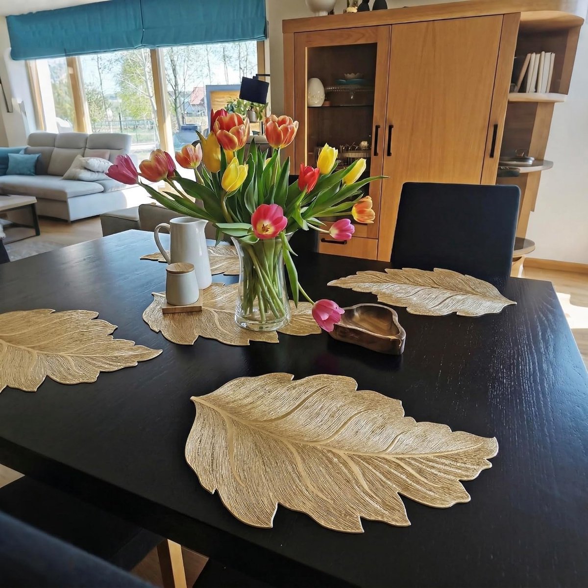 SnelShoppen - Set van 6 Placemat met 3D Gouden Bloem Motief - Luxe Tafelonderzetters - Voor Feest, Keuken, Diner en Speciale Gelegenheden - Goud Blad