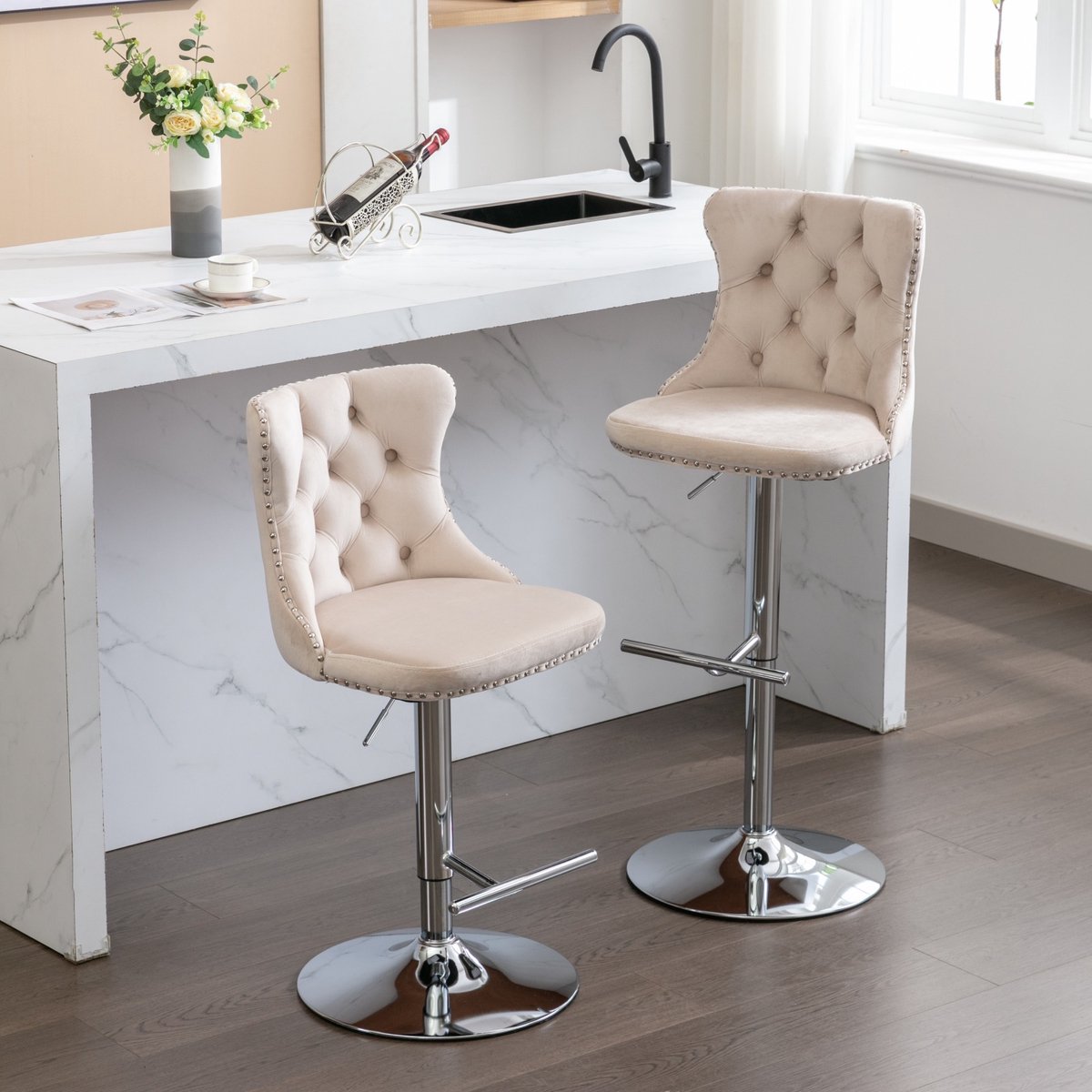 MEUNIQ barkruk set van 2 beige velvet met rugleuning, 360° draaibaar en verstelbare zithoogte 63-84 cm, met chroom onderstel voor keuken, bar of kookeiland