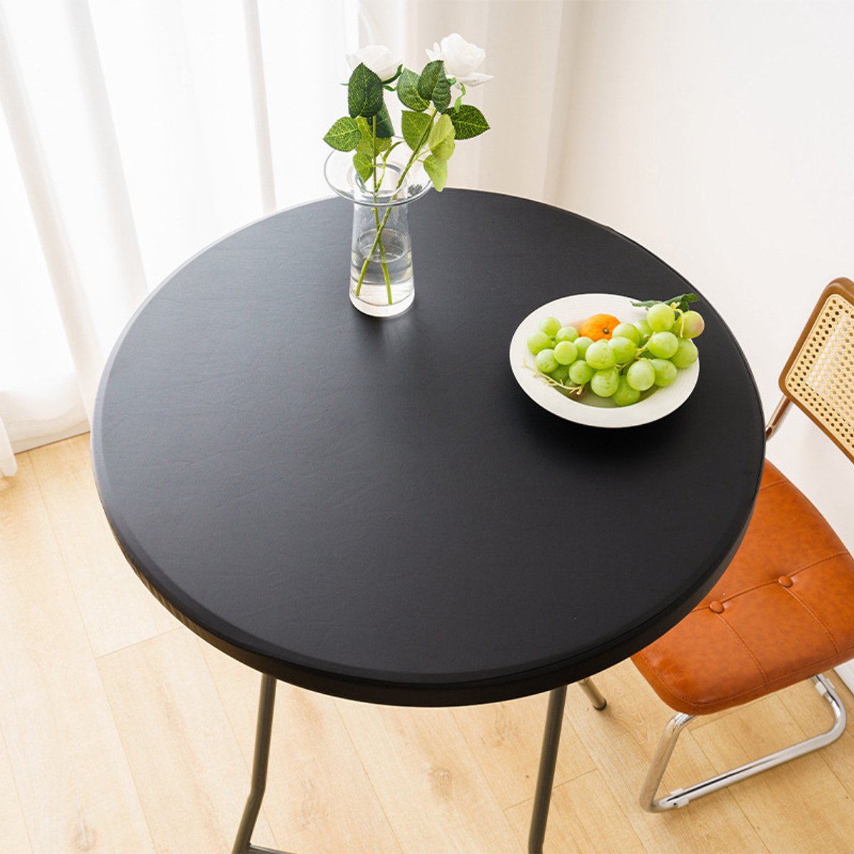 Waterdicht rond tafelkleed voor buitentafel - Vinyl tafelkleed geschikt voor terras - 60 cm - Zwart
