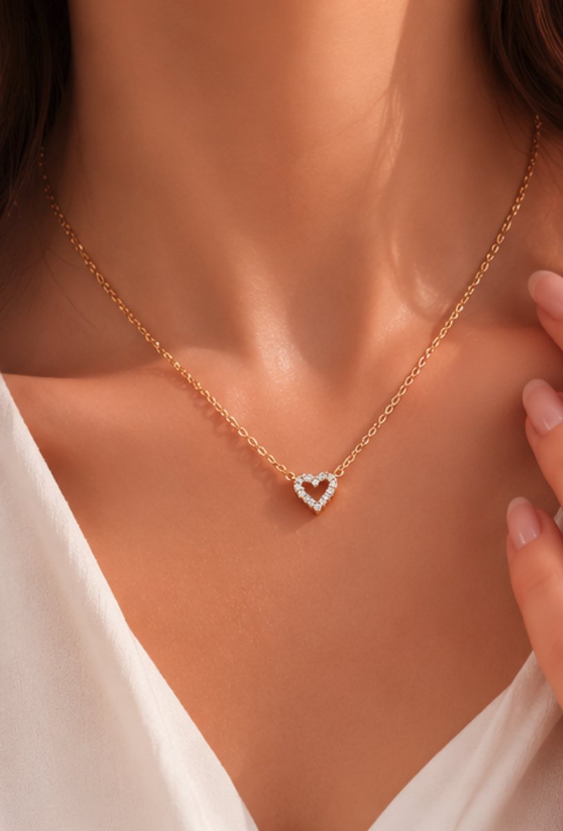 ketting met hartje - verguld - Stijlvolle ketting - Goudkleurig - Roestvrijstalen -Cadeau Voor Vrouwen- cadeau -Valentijn - Liefde - Verrassing