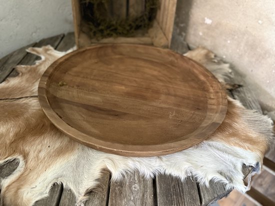 Foto: Landelijk houten groot rond dienblad houten schaal