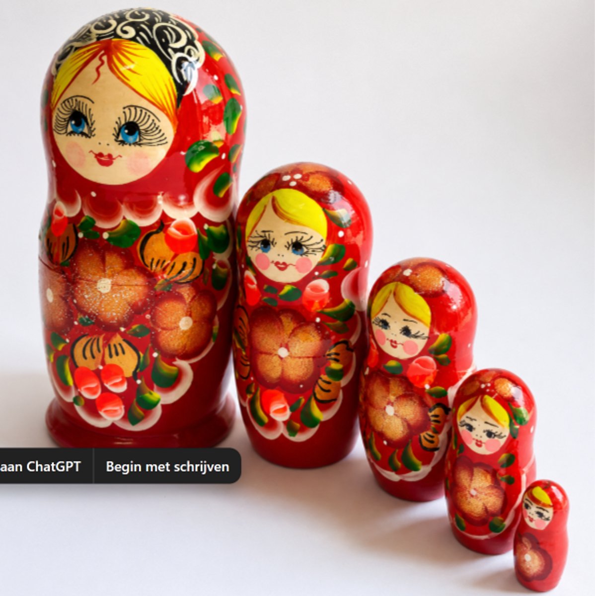 Houten Matroesjka poppen, Russische,babushka, handbeschilderd 18 cm hoog 5 delig