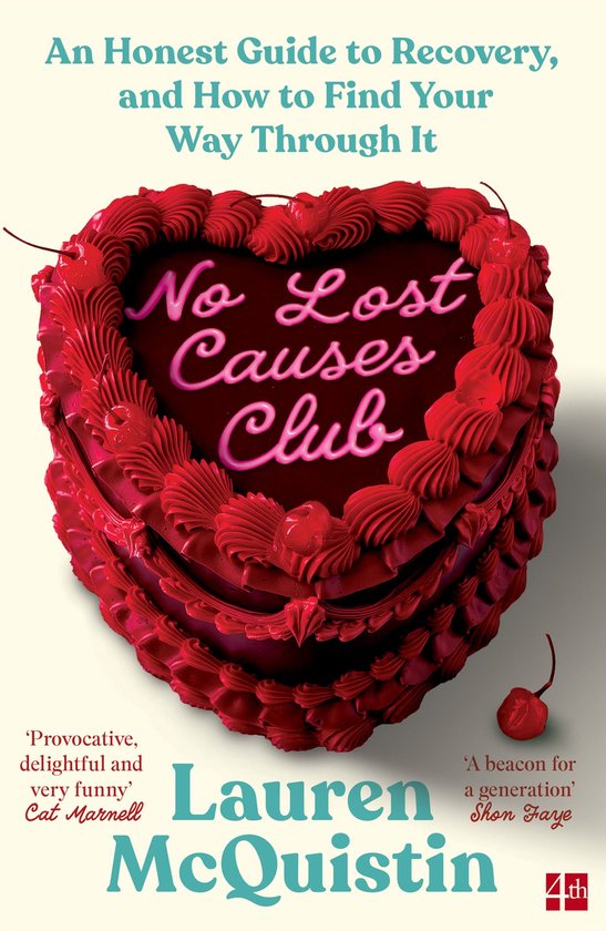 Boekomslag van 'No Lost Causes Club' met een hartvormige rode taart met 'No Lost Causes Club' erop geschreven.