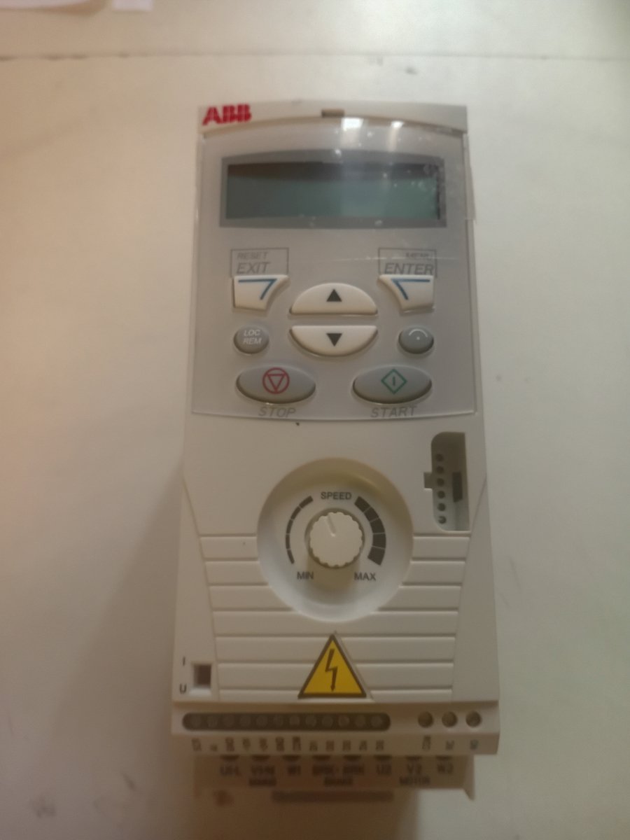 ABB frequentieregelaar t/m 1 kv ACS, 280x70x142mm, netspanning 200-240V