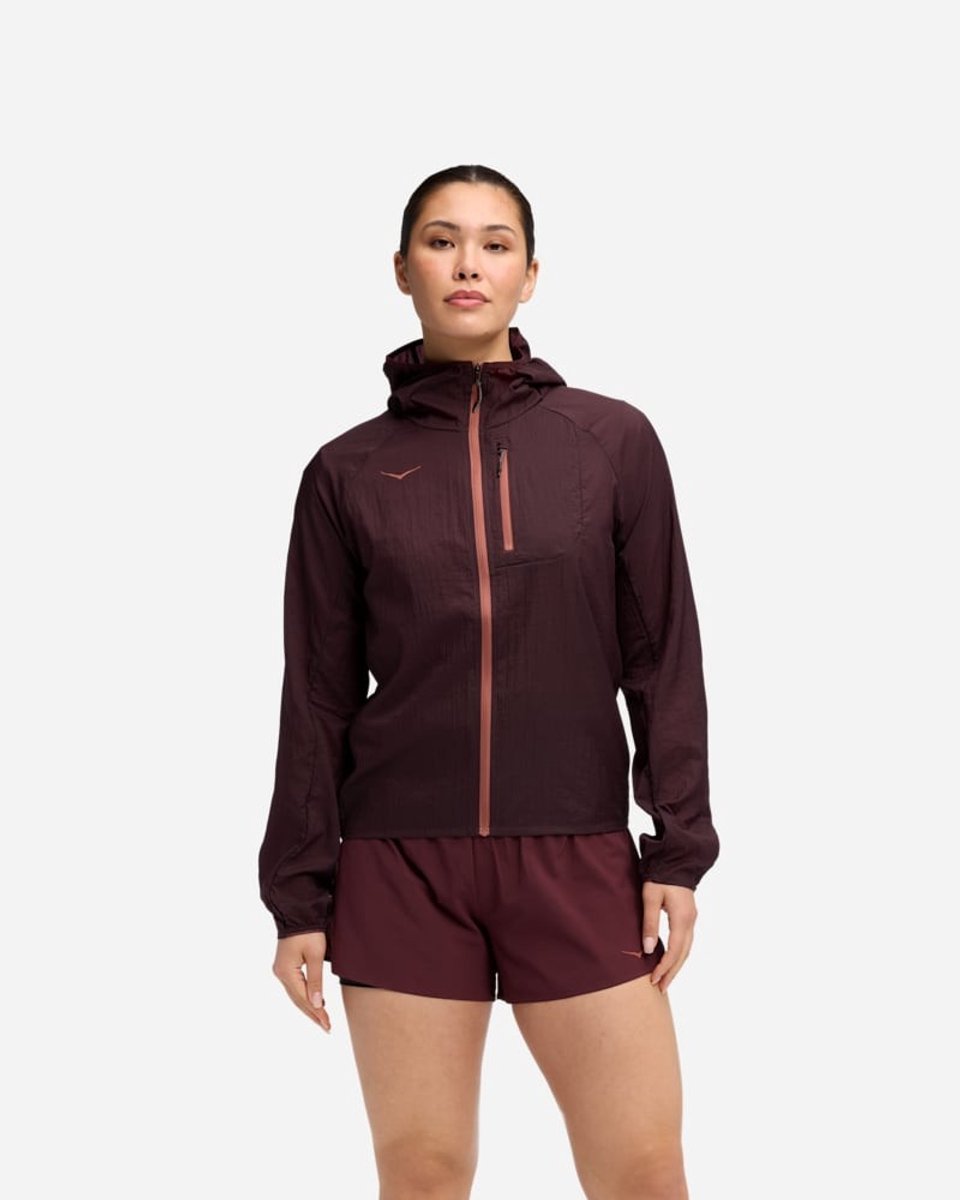 HOKA ONE ONE SKYFLOW JACKET - Hardloopjack - Zwart/Cherry - L