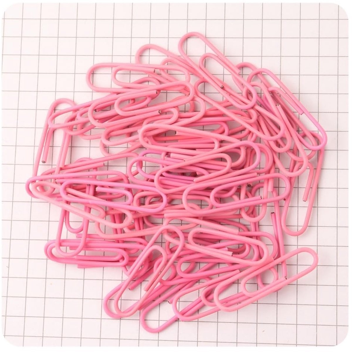Dailygoods - 100 stuks roze metalen paperclips 28 mm met kunststof coating - duurzaam en roestbestendig - ideaal voor papieren, school- en kantoorbenodigdheden