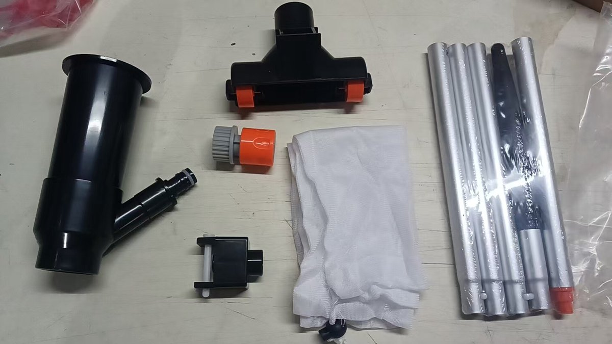 Intebiki Zwembad stofzuiger - Zwembad onderhoud - Inclusief 5-delige steel (120cm) - Zwembadstofzuiger - Bodemzuiger Zwembad - Zwembadreiniger - zwart