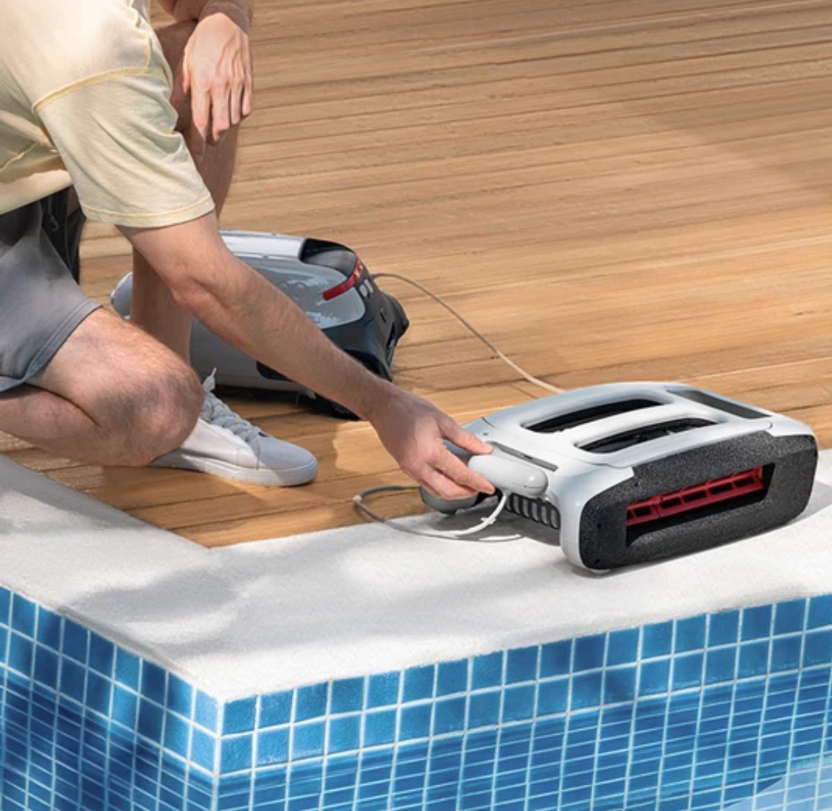 Panoramic skimmer for AquaRacer One