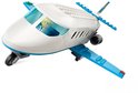 LEGO passagiersvliegtuig met witte romp, blauwe vleugels en een figuur achter het stuur.