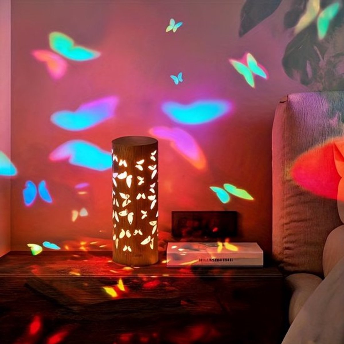 Vlinderprojector nachtlampje - Houten nachtlampje met USB-aansluiting - Ideaal voor de slaapkamer en woonkamer - Geschikt voor meisjes, Valentijnsdag, Pasen, Moederdag en verjaardagen