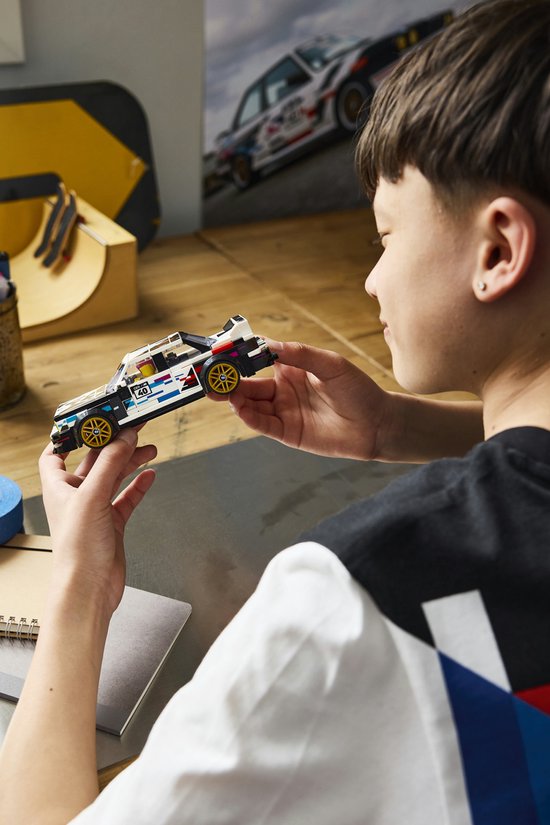LEGO Speed Champions BMW M3 (E30) Auto Bouwpakket voor Kinderen en Kinderkamer Decoratie 77263