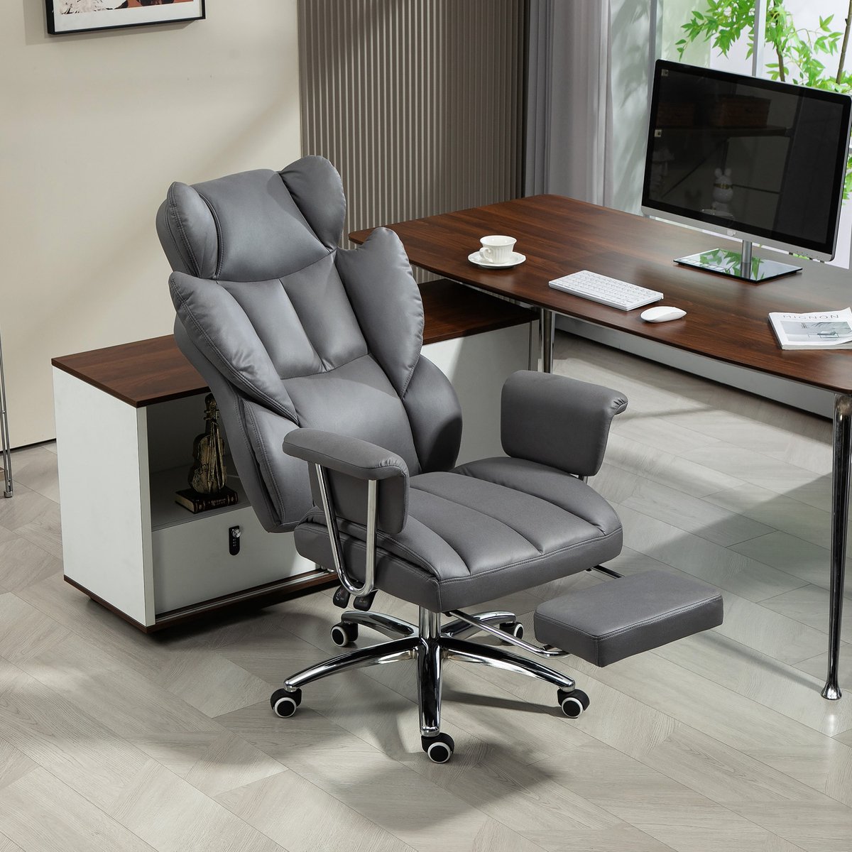 MEUNIQ ergonomische bureaustoel met voetensteun, 135° verstelbare rugleuning, hoogteverstelbare draaistoel 46-54 cm, gevoerde kantoorstoel 120 kg, donkergrijs