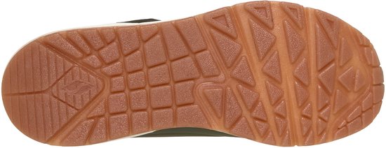 Zool van een groene Skechers UNO sneaker met profiel.