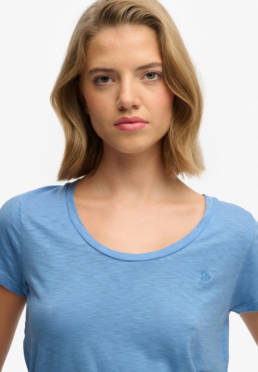 Superdry Studios T-shirt met slanke pasvorm Dames T-shirts Bluebell