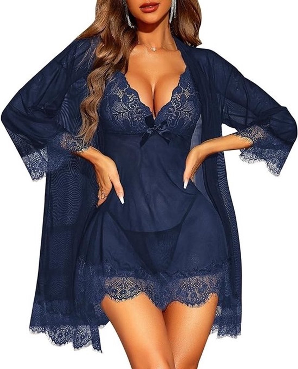 Verleidelijke babydoll set met kant en G-string voor dames
