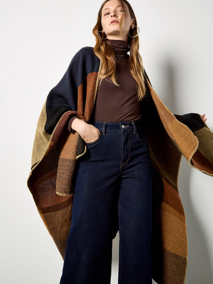 Oversized cape met vierkante kleurblokken