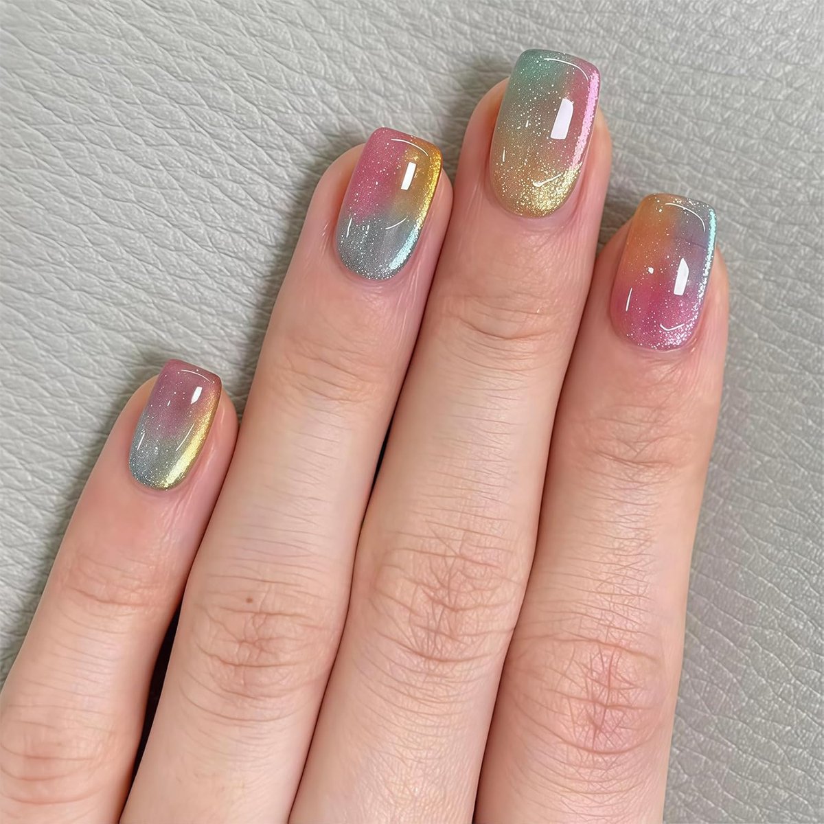 24 Stukken Korte Vierkante Press On Nagels Kleurige Glitters Kleuren Gelakte Oppervlak Herbruikbare Volledige Zelfklevende Kunstnagels Voor Dames