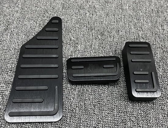 Auto Pedaal Hoesjes - Auto Handpedaal - Sportieve Look - Uniek Antislipoppervlak - 50 x 10 x 10 cm - Rood — afbeelding 4