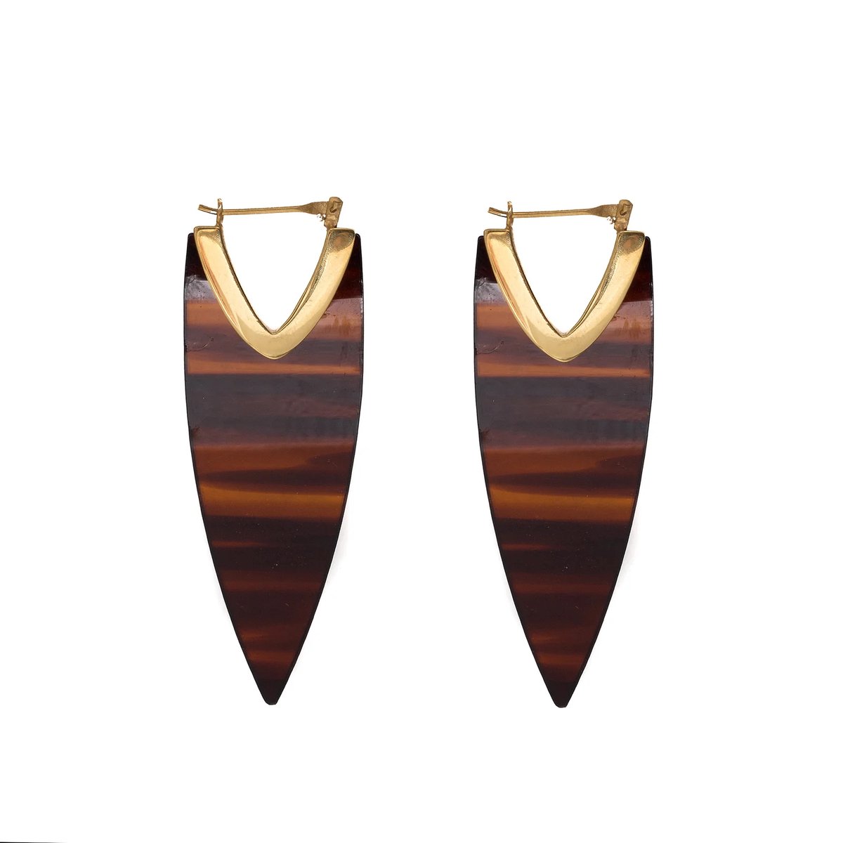 HÕBE –Bruin Haring Oorbellen – 18 Karaat Goud Vergulde Messing – Gerecycled Messing – Oorbellen– Handgemaakte Sieraad – Accessories – Dames Oorbellen - Cellulose acetaat oorbellen
