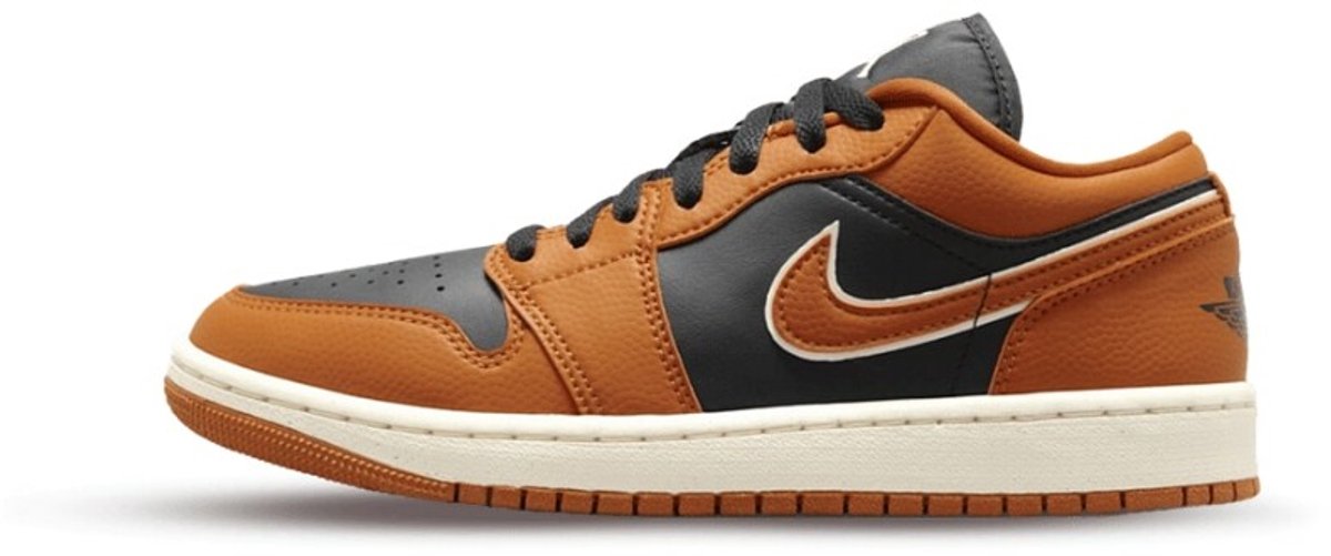 Air Jordan 1 Low SE Sport Spice (W) - Maat 39