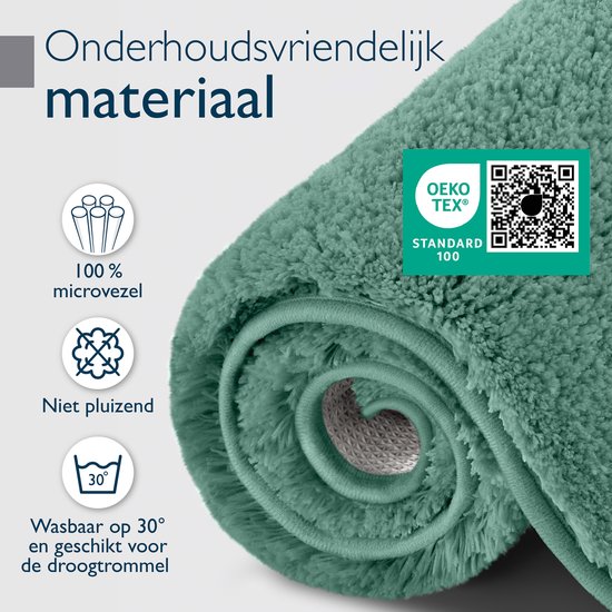 Groene badmat, 3 cm hoog, 100% microvezel, niet pluizend en wasbaar op 30 graden. OEKO-TEX STANDARD 100 keurmerk.
