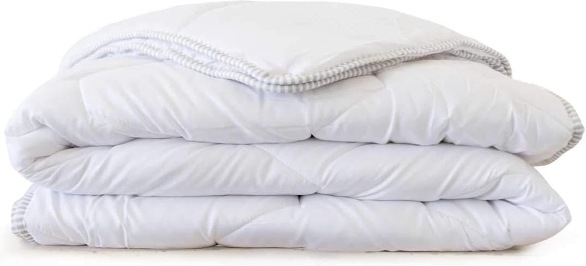4 Seizoenen Dekbed 200x200cm - Arosoft Microfiber - Wasbaar op 40 graden - Optimaal comfort - ShopVlot