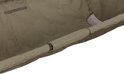 Gedetailleerde close-up van de bruine vis Cradle, met stoffen omhulsel op metalen frame.