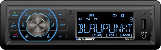 Zwart autoradio frontpaneel met grote draaiknop, ronde knoppen met blauwe verlichting en een zwart display met blauwe tekst.