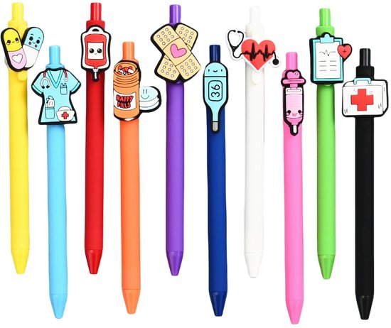 Tien pennen met cartoon-zorgfiguren: pillen, verpleegstersuniform, bloedzak, thermometer, pleister.