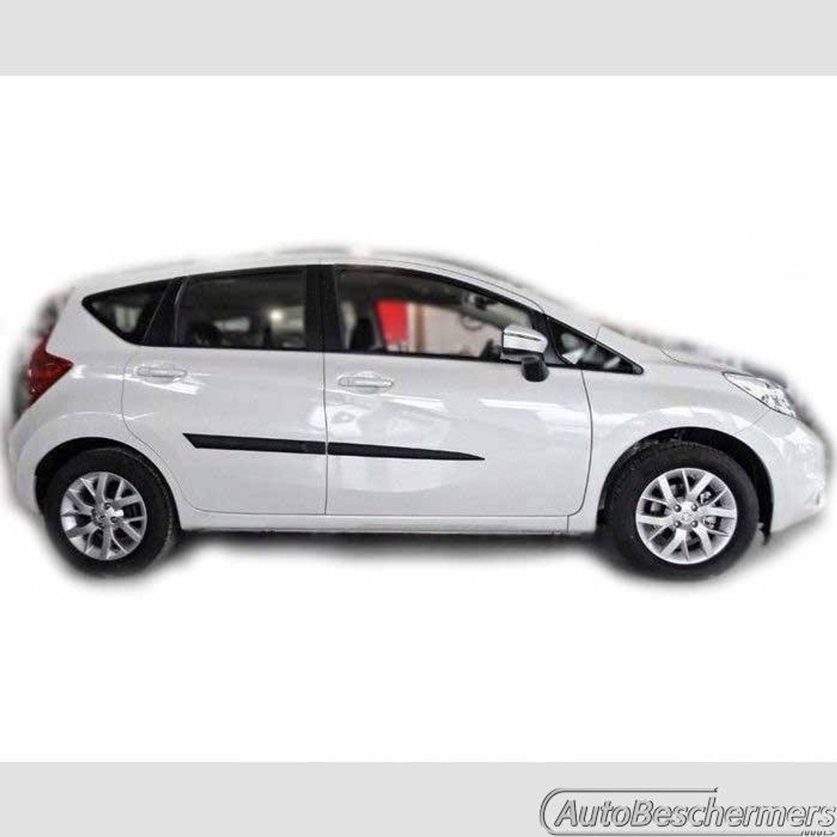 Stootlijsten set zwart voor Nissan Note II 09.2013-. De stootstrips zijn zelfklevend. Set a 4 stuks (#0032)